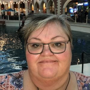 Meet your Posher, Eileen